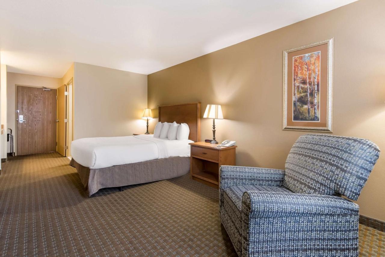 Best Western Empire Towers Sioux Falls Esterno foto